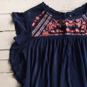 American Eagle Outfitters Navy & Red Top - Size S